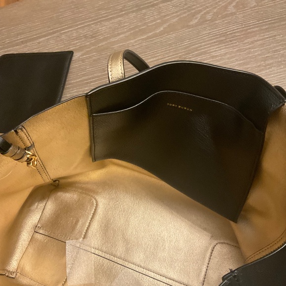 Tory Burch Perry Phoebe Black Tote and Pouch - Picture 7 of 7